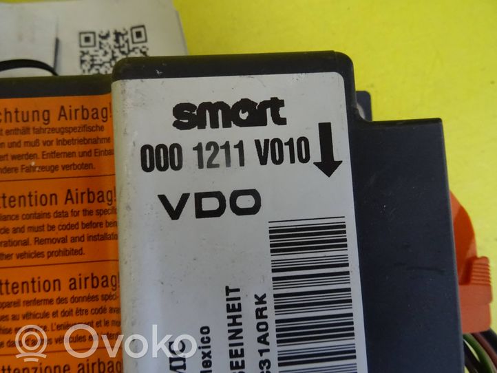 Smart ForTwo I Sterownik / Moduł Airbag 0001211V010