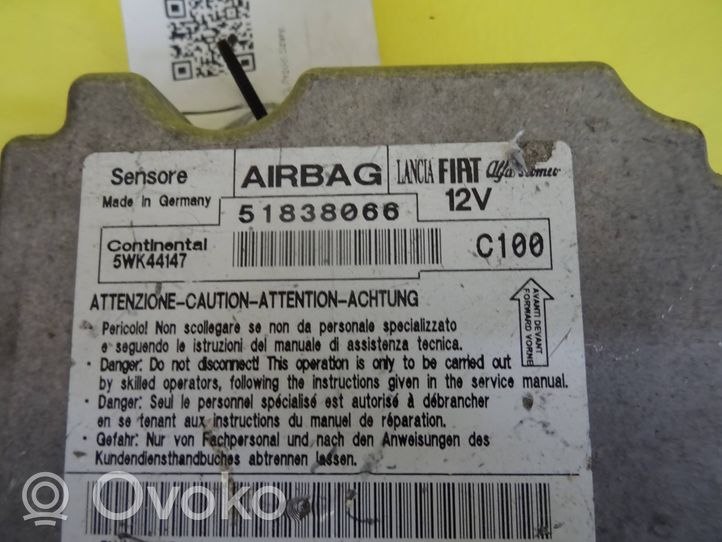 Fiat Grande Punto Sterownik / Moduł Airbag 51838066