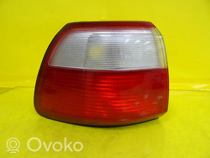 Opel Omega B2 Lampa tylna 