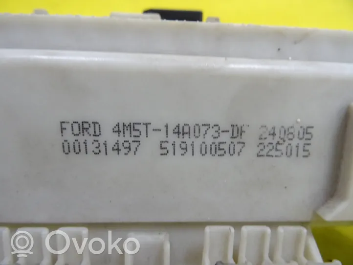 Ford Focus Skrzynka bezpieczników / Komplet 4M5T14A073DF