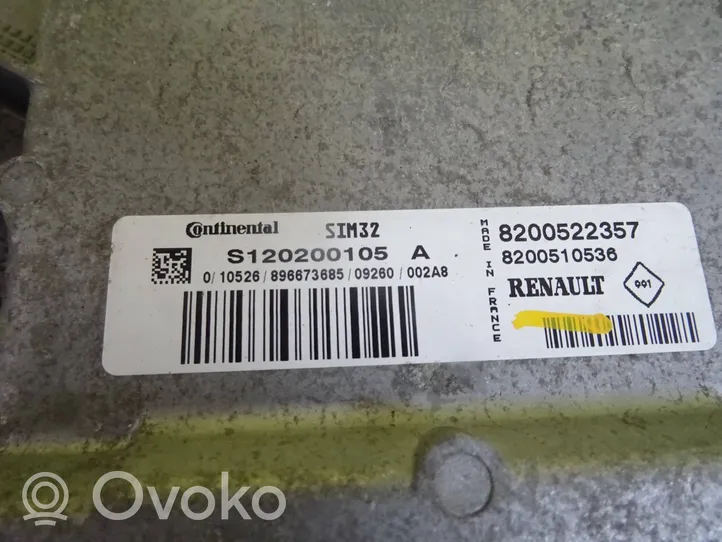 Renault Clio III Calculateur moteur ECU S120200105A