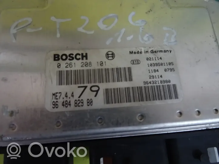 Peugeot 206 Sterownik / Moduł ECU 0261208101