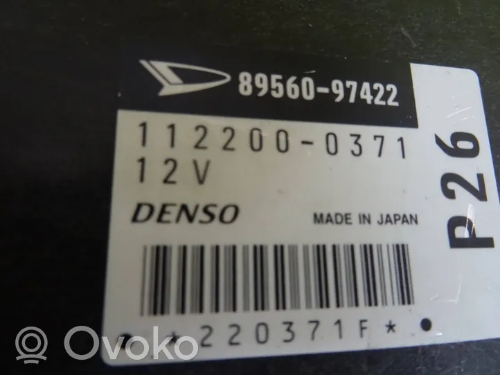 Daihatsu YRV Calculateur moteur ECU 8956097422