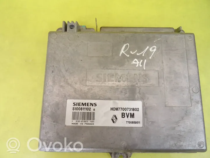 Renault 19 Calculateur moteur ECU HOM7700731802