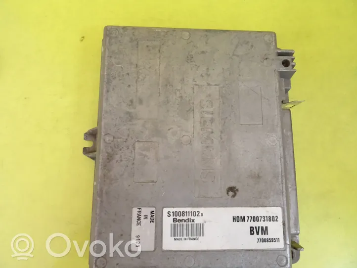 Renault 19 Calculateur moteur ECU S100811102