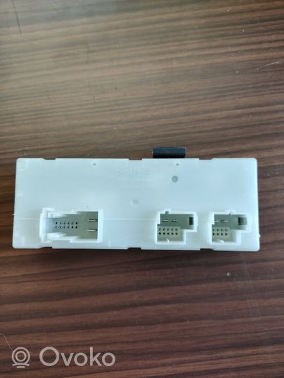 BMW 2 F46 Sterownik / Moduł elektrycznej klapy tylnej / bagażnika 7492035