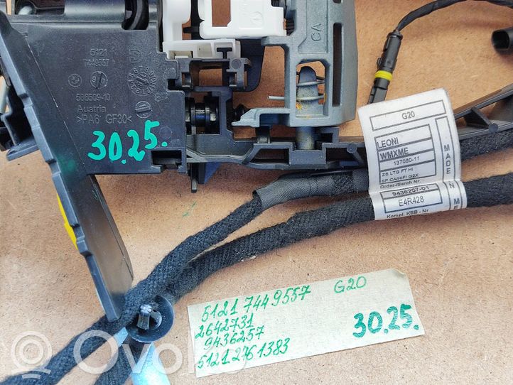 2642731 BMW 3 G20 G21 Halterung Türgriff vorne, 50.00 € | RRR