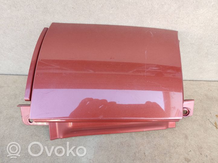 Nissan Note (E11) Rivestimento modanatura del faro posteriore 781299U01A