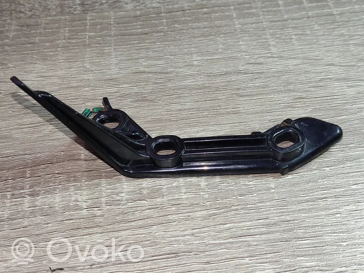 BMW M2 F87 Etupuskurin kannake 8066942