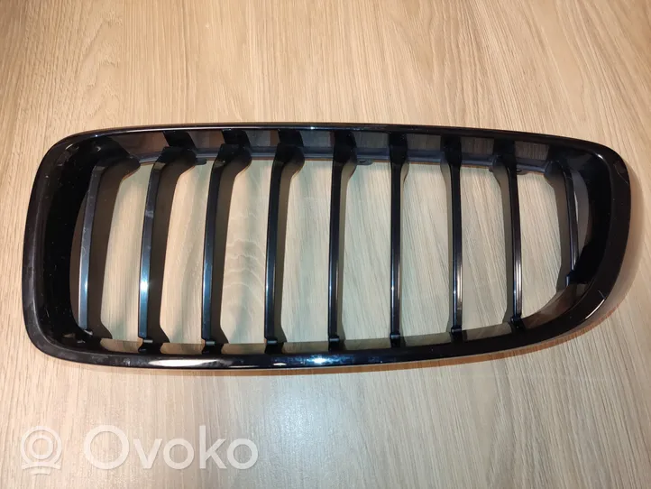 BMW 4 F32 F33 Maskownica / Grill / Atrapa górna chłodnicy 7294817