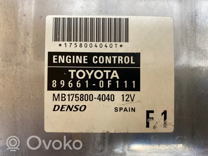 Toyota Corolla Verso AR10 Variklio valdymo blokas 896610F111