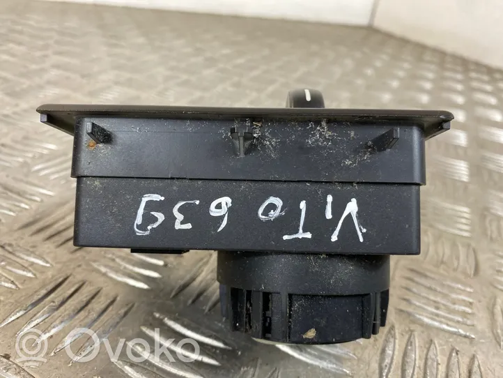 Mercedes-Benz Vito Viano W639 Interrupteur d’éclairage A6395450404