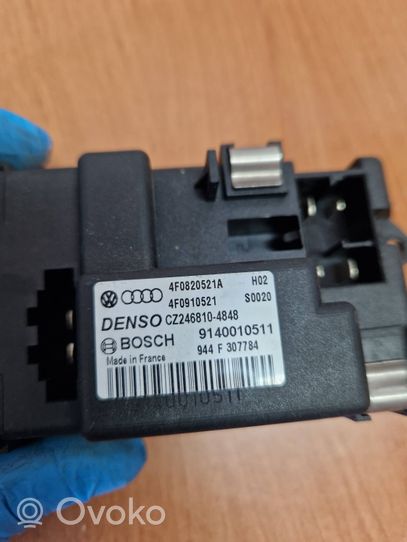 Audi A6 S6 C6 4F Rezystor / Opornik dmuchawy nawiewu 4F0820521A