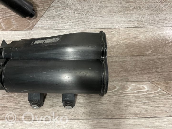 BMW 3 F30 F35 F31 Aktīvā oglekļa (degvielas tvaiku) filtrs 7297330