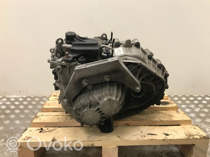 Volvo S60 Mechaninė 6 pavarų dėžė RF666R7F096AB