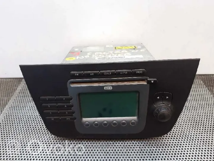 Seat Altea Panel / Radioodtwarzacz CD/DVD/GPS EZ1Z3F2649049