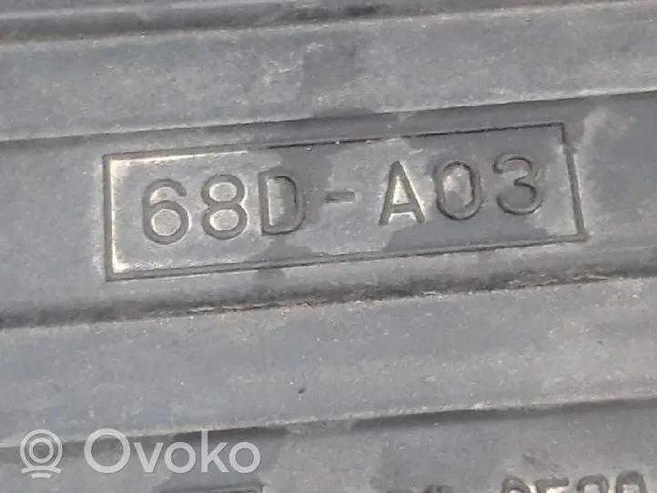 Suzuki Grand Vitara I Ilmansuodattimen kotelo 68AD03