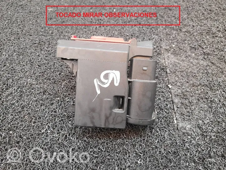 Audi A5 Module de fusibles 8W0941823F