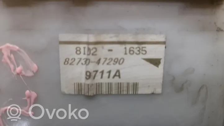 Toyota Prius (XW20) Ramka / Moduł bezpieczników 8273047290