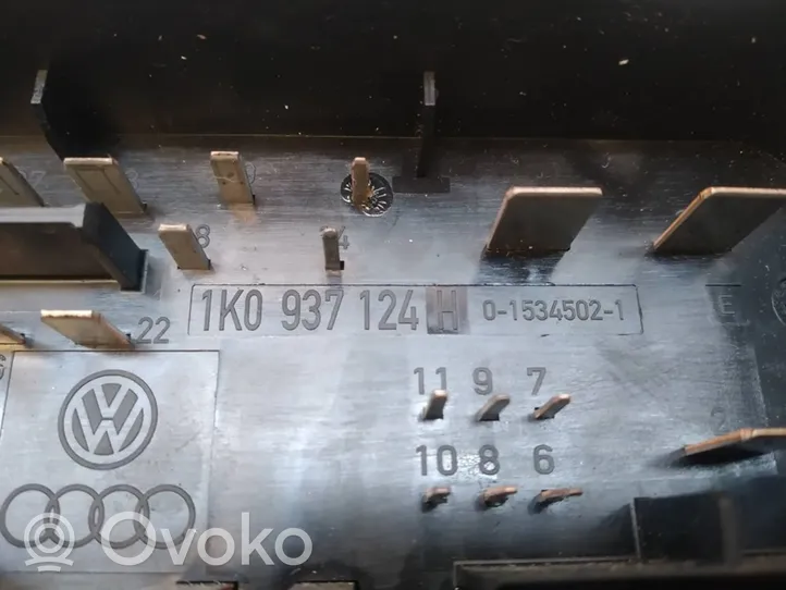 Volkswagen Touran I Módulo de fusible 1K0937124H