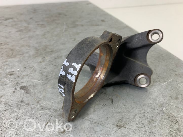 Toyota Avensis T270 Staffa del cuscinetto di supporto dell’albero di trasmissione 4345705050