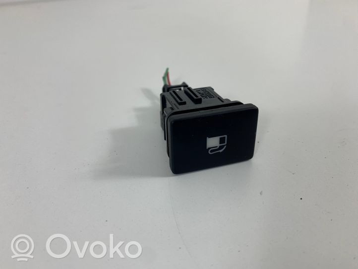 Toyota Avensis T270 Fuel tank opening switch 15C252