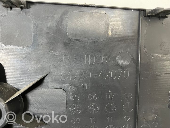 Toyota RAV 4 (XA30) Dolny panel schowka koła zapasowego 6473042070