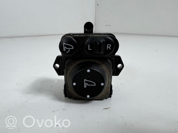 Honda CR-V Bouton de commutateur rétroviseur latéral TR0J011