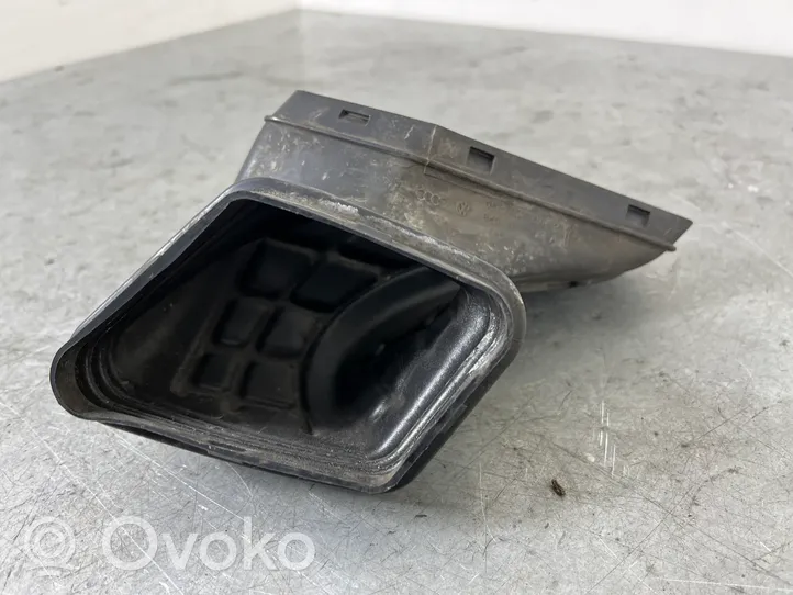 Audi A4 S4 B8 8K Parte del condotto di aspirazione dell'aria 8K0129739A