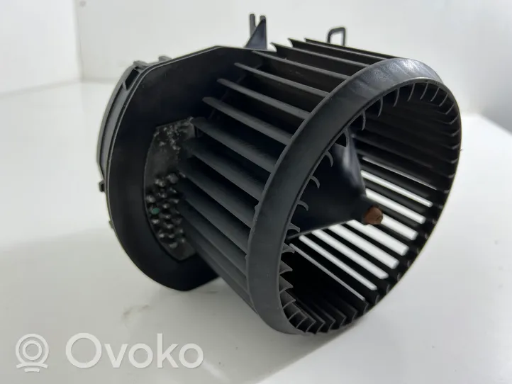 Volkswagen Touareg II Ventola riscaldamento/ventilatore abitacolo 7P0820021C