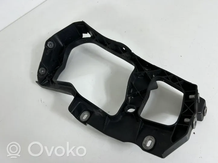 Volkswagen Touareg II Headlight/headlamp mounting bracket 7P6806509