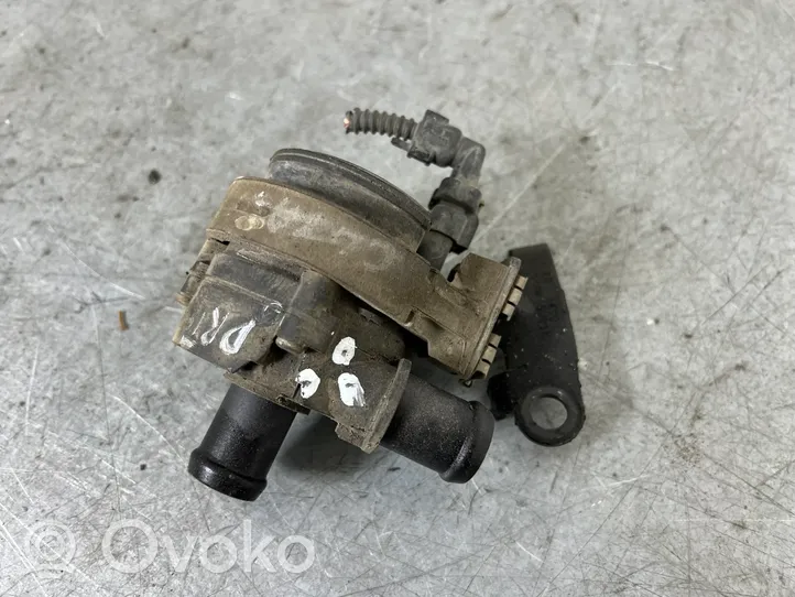 Skoda Octavia Mk3 (5E) Pompe à eau de liquide de refroidissement 5C0965567