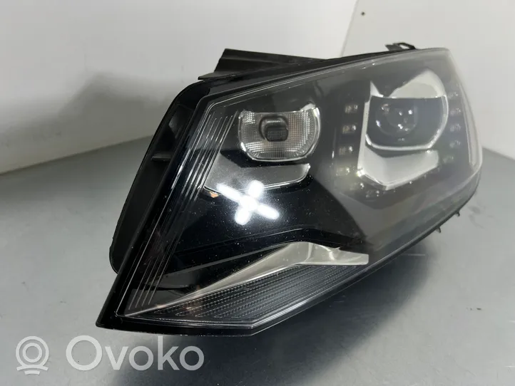 Volkswagen Touareg II Headlight/headlamp 