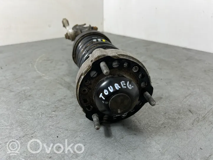 Volkswagen Touareg II Front shock absorber/damper 