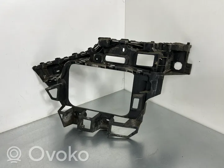 Volkswagen Touareg II Support de pare-chocs arrière 7P6807393