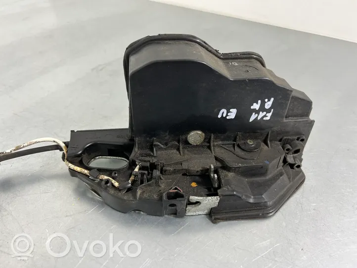 BMW 5 F10 F11 Serrure de porte avant 7185689