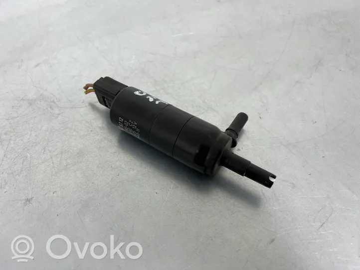 BMW 5 F10 F11 Žibintų apiplovimo skysčio siurbliukas 7217792