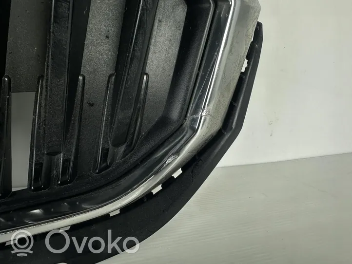 Skoda Octavia Mk4 Grille calandre supérieure de pare-chocs avant 6VA853653
