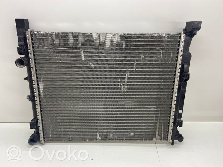 Renault Kangoo II Radiateur de refroidissement 8200455801