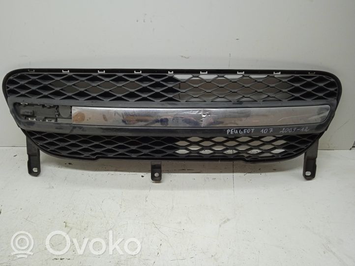 Peugeot 107 Maskownica / Grill / Atrapa górna chłodnicy 531120H050