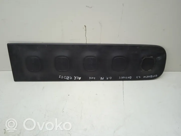 Citroen C3 Aircross Rivestimento della portiera anteriore (modanatura) 9813090877