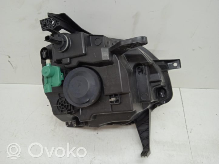 Renault Twingo III Lampa przednia 19088901