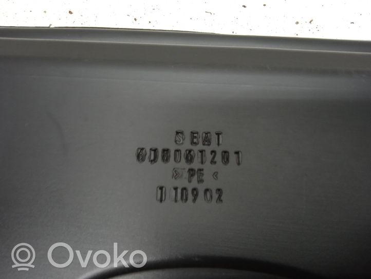 Seat Ibiza IV (6J,6P) Tapis en caoutchouc 6J8061201