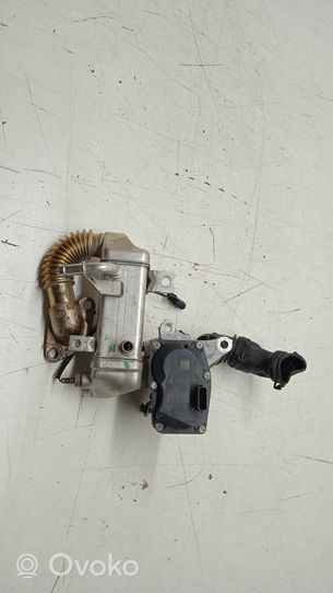 Opel Vivaro EGR valve cooler 147102408R