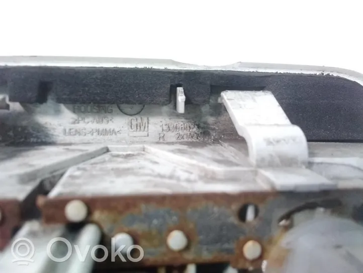 Opel Meriva B Panel oświetlenia wnętrza kabiny 13306021