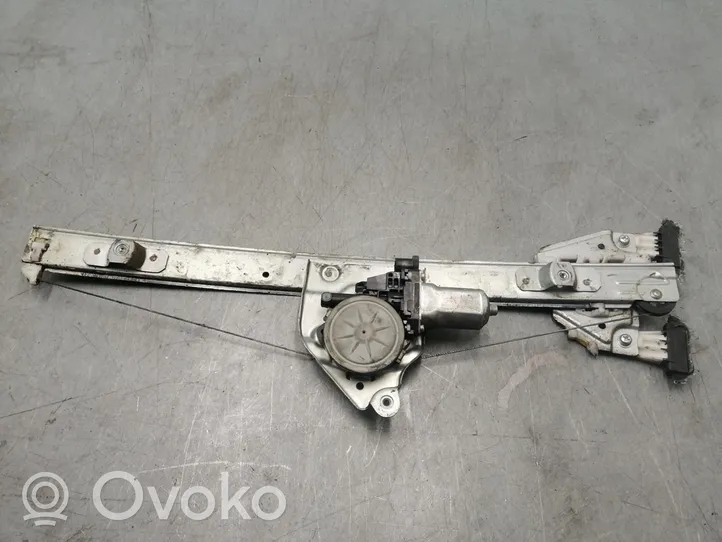 Suzuki Grand Vitara II Motorino alzacristalli della portiera anteriore 8346065J00