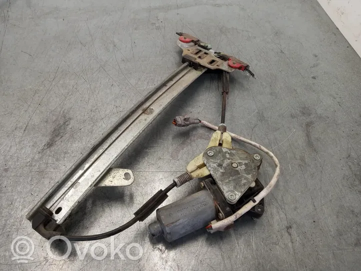 Toyota Carina T190 Etuoven ikkunan nostomoottori 0130822631