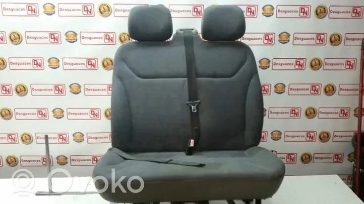Nissan Primastar Fotel przedni pasażera 060623915