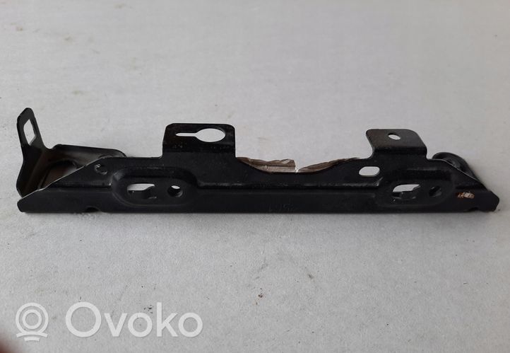 BMW 1 F20 F21 Staffa di montaggio del radiatore 51647266168