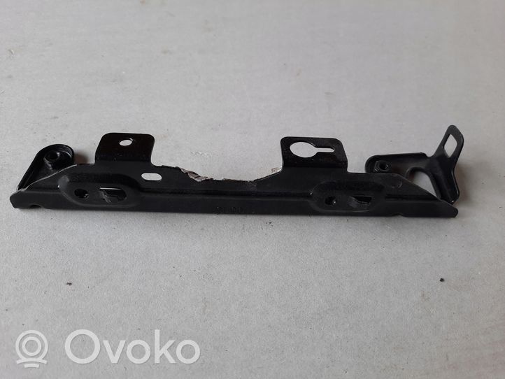 BMW 1 F20 F21 Staffa di montaggio del radiatore 51647266167